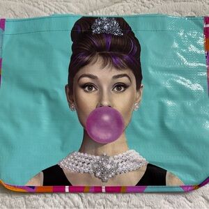 COPY - Audrey Hepburn reusable shopping bag with detachable pouch. New. A0121